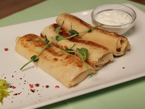 Блинчики с ветчиной и сыром