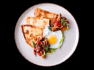 Блинчики с овощими и курицей