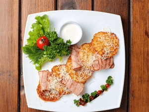 Драники с ветчиной и сыром