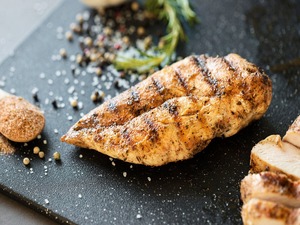 Стейк тальята из курицы