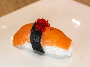 Нигири Лосось с соусом терияки